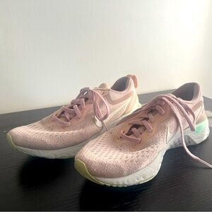 Nike Odyssey React sneakers W8.5